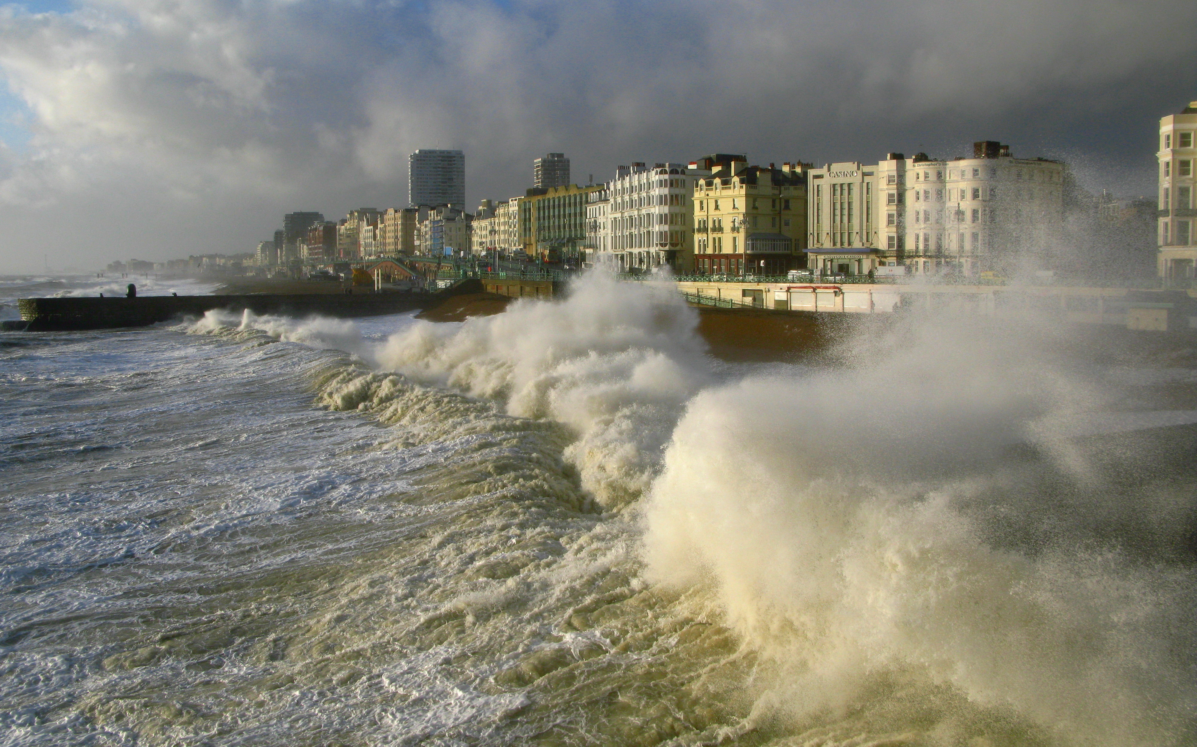 brightonstorm WeatherForecast.co.uk