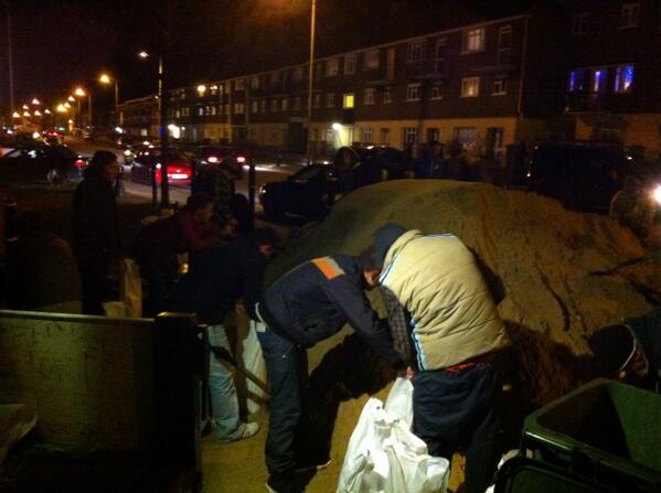 People prepare for flooding in Great Yarmouth.