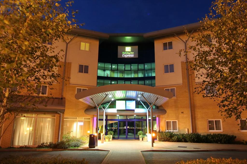 Holiday Inn Express Southampton M27 Jct 7 (7 Day Weather ...