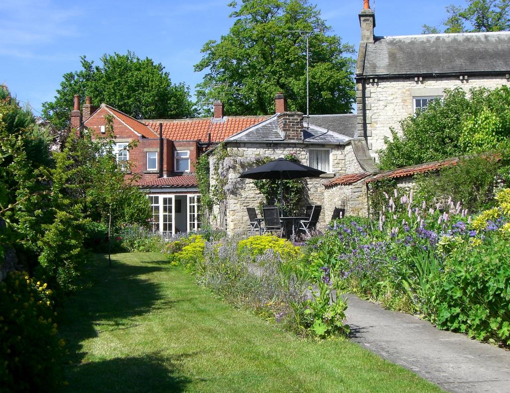 Eden House B&B (7 Day Weather Forecast For Pickering)